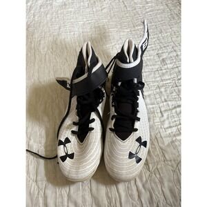 Under Armour Size 7.5High Top Cleats, Great Condition